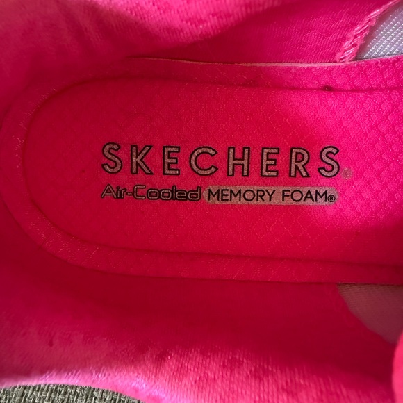 Skechers Brand Air-Cooled Memory Foam Women's Sneakers - Picture 9 of 9